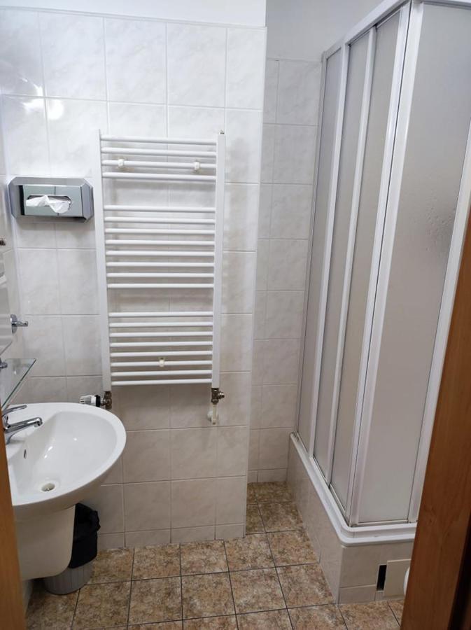 Hotel Jaskovska Krcma Horní Těrlicko Bagian luar foto